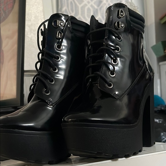 Fashion Nova Glossy Black Lace-Up Boots - Picture 2 of 3